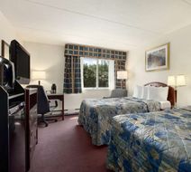 Travelodge Ottawa East Room