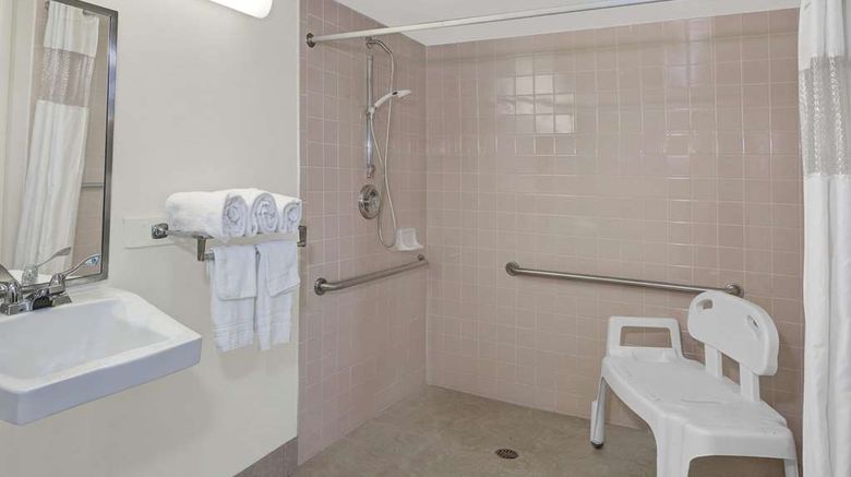 <b>Howard Johnson Inn Ft. Myers Room</b>. Images powered by <a href="https://iceportal.shijigroup.com/" title="IcePortal" target="_blank">IcePortal</a>.