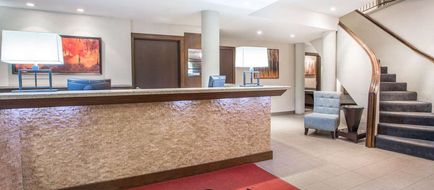 Ramada Kamloops Lobby