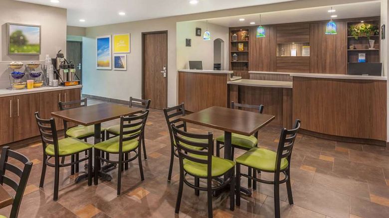 <b>Days Inn & Suites East Flagstaff Lobby</b>. Images powered by <a href="https://iceportal.shijigroup.com/" title="IcePortal" target="_blank">IcePortal</a>.