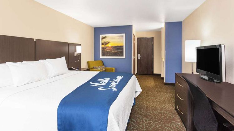 Days Inn & Suites East Flagstaff Room