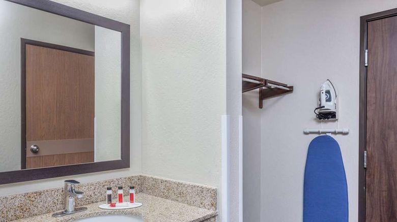 <b>Days Inn & Suites East Flagstaff Room</b>. Images powered by <a href="https://iceportal.shijigroup.com/" title="IcePortal" target="_blank">IcePortal</a>.