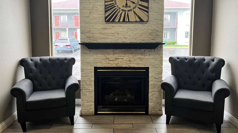 <b>Super 8 Indianapolis/NE/Castleton Area Lobby</b>. Images powered by <a href="https://iceportal.shijigroup.com/" title="IcePortal" target="_blank">IcePortal</a>.