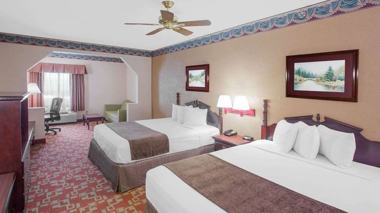 <b>Days Inn Denham Springs-Baton Rouge East Suite</b>. Images powered by <a href="https://iceportal.shijigroup.com/" title="IcePortal" target="_blank">IcePortal</a>.