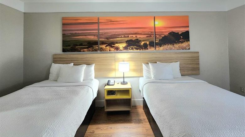 <b>Days Inn Denham Springs-Baton Rouge East Room</b>. Images powered by <a href="https://iceportal.shijigroup.com/" title="IcePortal" target="_blank">IcePortal</a>.