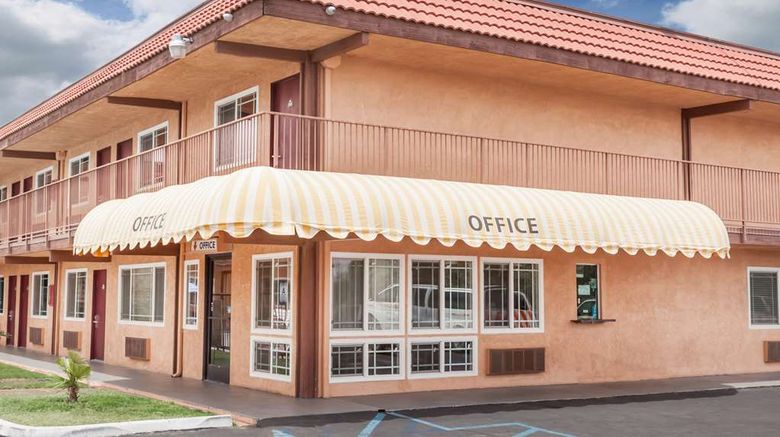 Days Inn Barstow Exterior. Images powered by <a href="https://iceportal.shijigroup.com" target="_blank" rel="noopener">Ice Portal</a>.