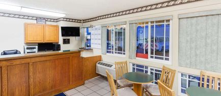 Days Inn Barstow Lobby