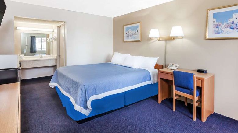 <b>Days Inn Barstow Room</b>. Images powered by <a href="https://iceportal.shijigroup.com/" title="IcePortal" target="_blank">IcePortal</a>.