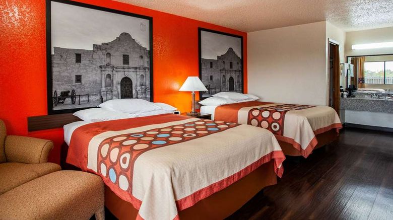 <b>Super 8 by Wyndham Giddings Room</b>. Images powered by <a href="https://iceportal.shijigroup.com/" title="IcePortal" target="_blank">IcePortal</a>.