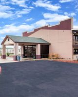 Super 8 by Wyndham Giddings