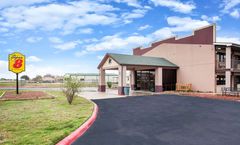 Super 8 by Wyndham Giddings
