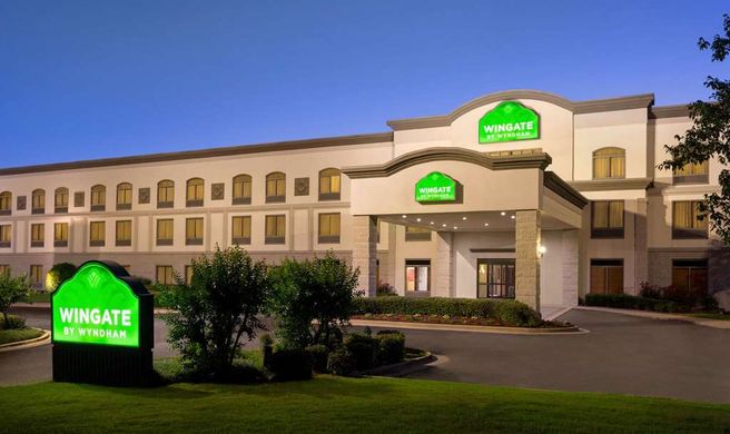 Wingate by Wyndham Montgomery Exterior
