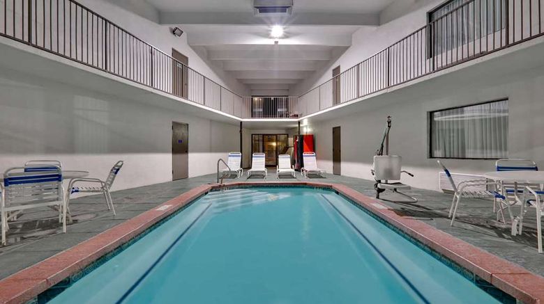 <b>Days Inn & Suites Bentonville Pool</b>. Images powered by <a href="https://iceportal.shijigroup.com/" title="IcePortal" target="_blank">IcePortal</a>.