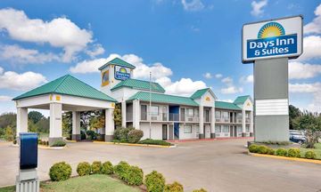 Days Inn & Suites Bentonville