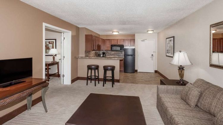 Wyndham Garden Warsaw Suite