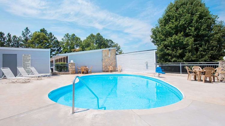 Knights Inn Augusta Pool