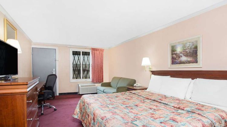 Knights Inn Augusta Room