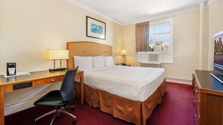 Travelodge Hotel Downtown Chicago Room