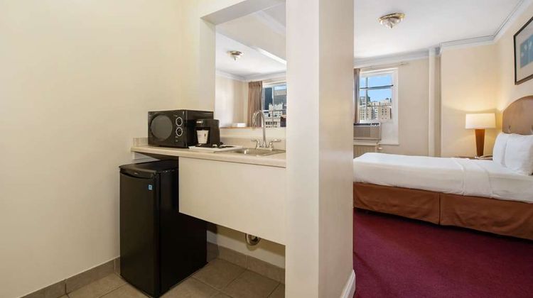 Travelodge Hotel Downtown Chicago Room