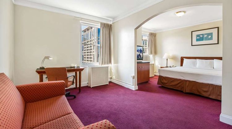Travelodge Hotel Downtown Chicago Suite