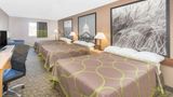 Super 8 Belleville Room