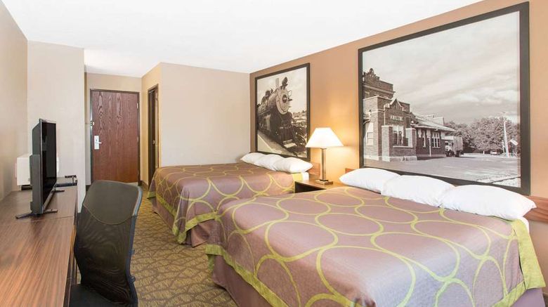 <b>Super 8 Belleville Room</b>. Images powered by <a href="https://iceportal.shijigroup.com/" title="IcePortal" target="_blank">IcePortal</a>.