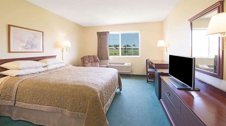Super 8 Richmond Room