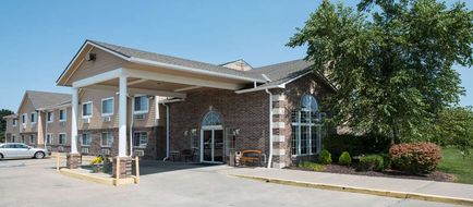 Super 8 Richmond Exterior