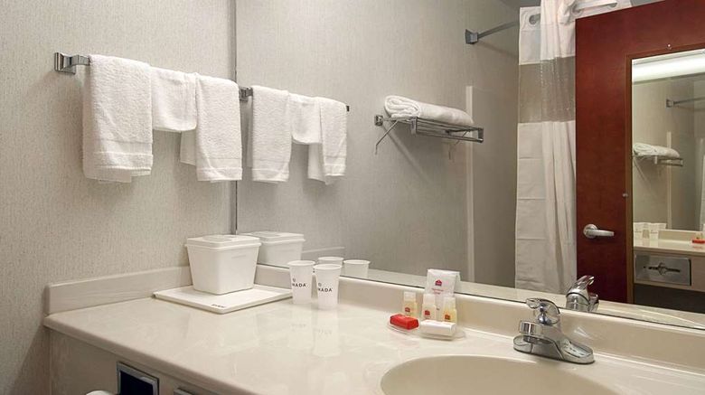 <b>Ramada Limited Mount Sterling Room</b>. Images powered by <a href="https://iceportal.shijigroup.com/" title="IcePortal" target="_blank">IcePortal</a>.