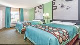 Super 8 Marianna Room
