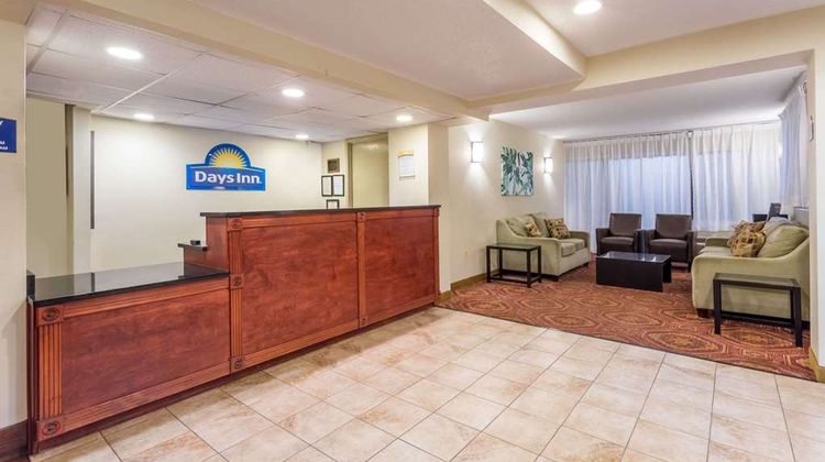 Days Inn Charlottesville/University Area Lobby