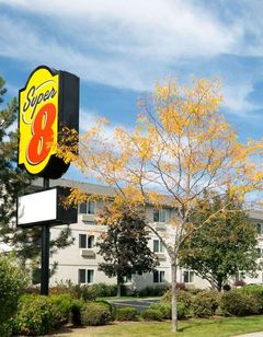 Super 8 Redmond