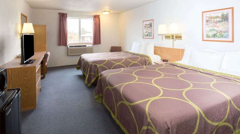 <b>Super 8 Redmond Room</b>. Images powered by <a href="https://iceportal.shijigroup.com/" title="IcePortal" target="_blank">IcePortal</a>.