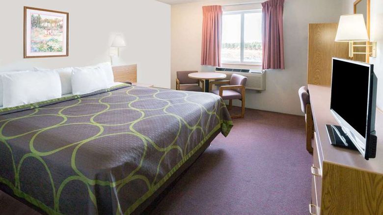 <b>Super 8 Redmond Room</b>. Images powered by <a href="https://iceportal.shijigroup.com/" title="IcePortal" target="_blank">IcePortal</a>.