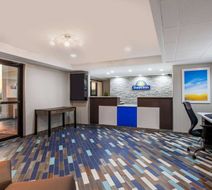 Days Inn by Wyndham Wilmington/Newark Lobby