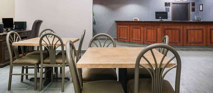 Days Inn & Suites Wausau Lobby