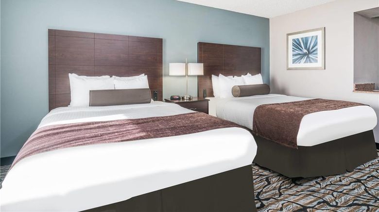 <b>Days Inn & Suites Wausau Suite</b>. Images powered by <a href="https://iceportal.shijigroup.com/" title="IcePortal" target="_blank">IcePortal</a>.