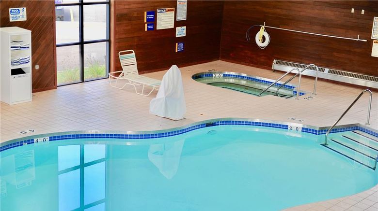 <b>Days Inn & Suites Wausau Pool</b>. Images powered by <a href="https://iceportal.shijigroup.com/" title="IcePortal" target="_blank">IcePortal</a>.