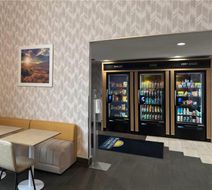 Days Inn & Suites Wausau Lobby