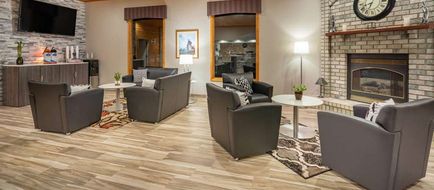 Baymont by Wyndham Baldwin Lobby