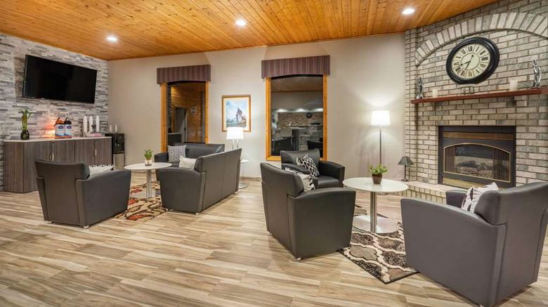 <b>Baymont by Wyndham Baldwin Lobby</b>. Images powered by <a href="https://iceportal.shijigroup.com/" title="IcePortal" target="_blank">IcePortal</a>.