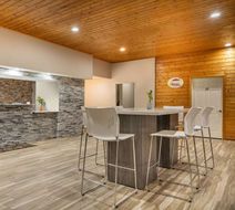 Baymont by Wyndham Baldwin Lobby