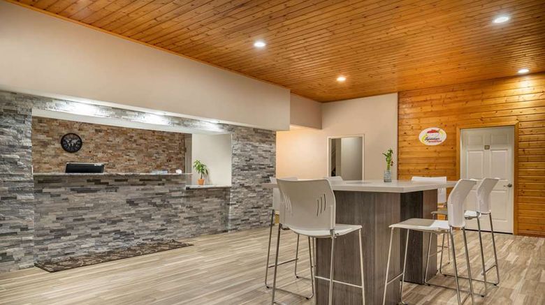 <b>Baymont by Wyndham Baldwin Lobby</b>. Images powered by <a href="https://iceportal.shijigroup.com/" title="IcePortal" target="_blank">IcePortal</a>.