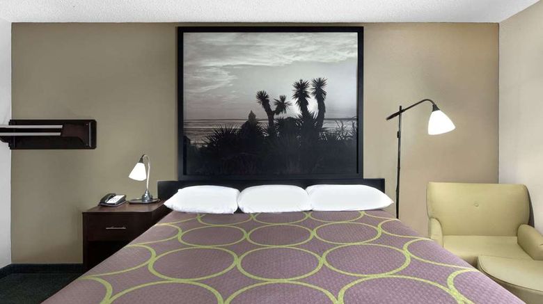 <b>Super 8 Victoria/North/Mall Area Room</b>. Images powered by <a href="https://iceportal.shijigroup.com/" title="IcePortal" target="_blank">IcePortal</a>.
