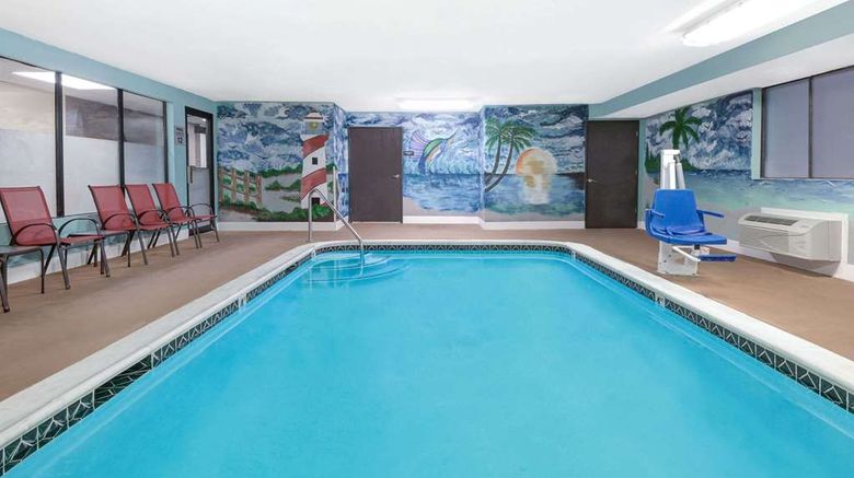 <b>Super 8 Victoria/North/Mall Area Pool</b>. Images powered by <a href="https://iceportal.shijigroup.com/" title="IcePortal" target="_blank">IcePortal</a>.
