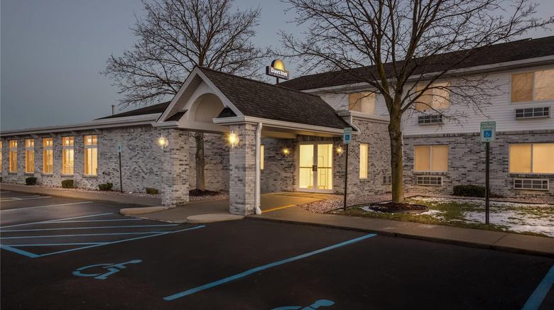 <b>Days Inn Imlay City Exterior</b>. Images powered by <a href="https://iceportal.shijigroup.com/" title="IcePortal" target="_blank">IcePortal</a>.