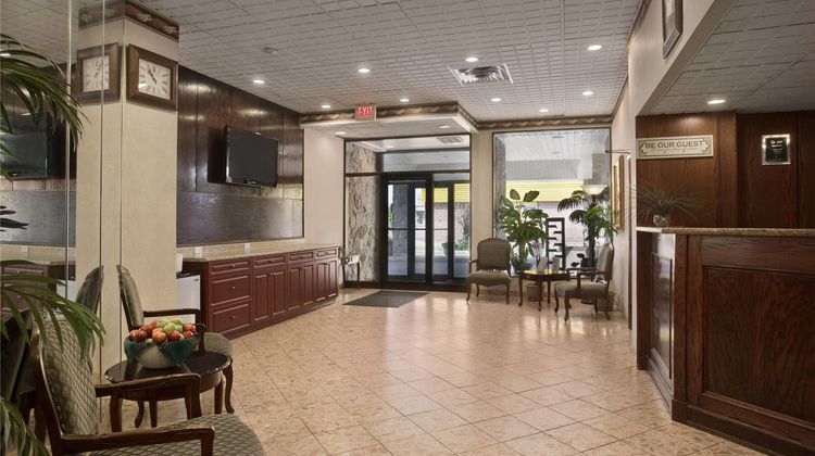 Travelodge Cambridge/Waterloo Hotel Lobby