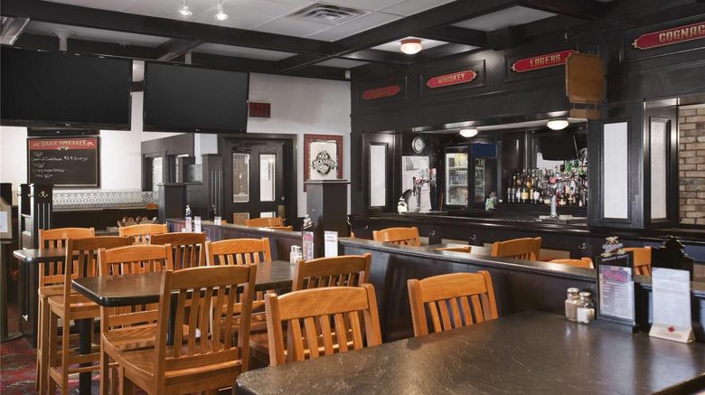 <b>Travelodge Cambridge/Waterloo Hotel Restaurant</b>. Images powered by <a href="https://iceportal.shijigroup.com/" title="IcePortal" target="_blank">IcePortal</a>.