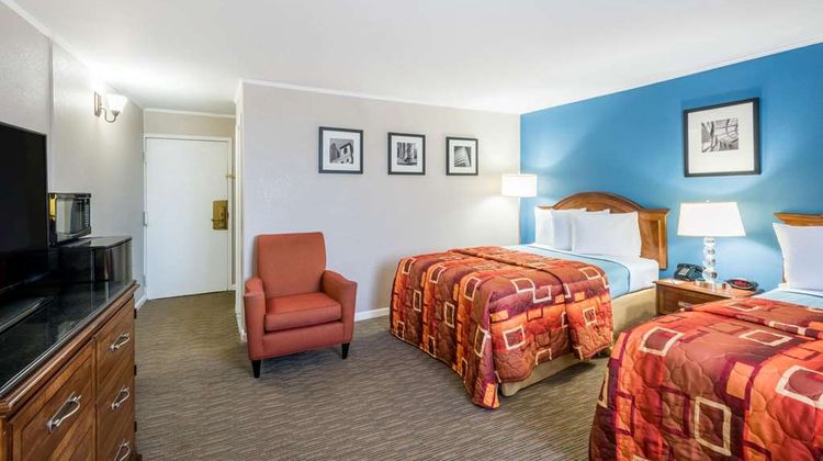 Travelodge Hotel Aberdeen Room