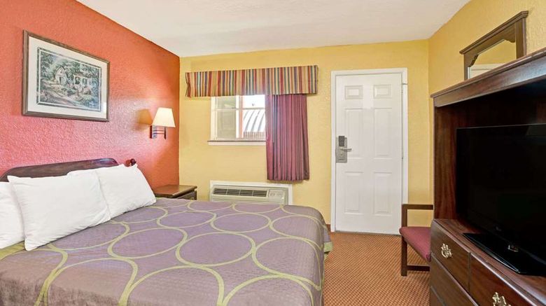 <b>Super 8 La Marque TX/Texas City Area Room</b>. Images powered by <a href="https://iceportal.shijigroup.com/" title="IcePortal" target="_blank">IcePortal</a>.
